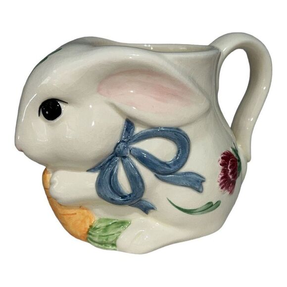 Lenox poppies on blue barnyard Ceramic bunny mug - Picture 1 of 4